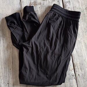 Lululemon mid rise, full length Black Jogger Pants
